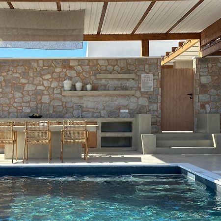 Adriana Luxury Villas Adamantas Exterior photo