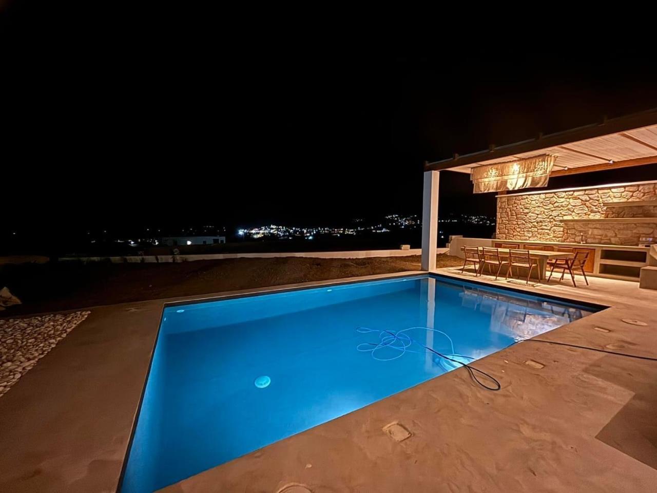 Adriana Luxury Villas Adamantas Exterior photo