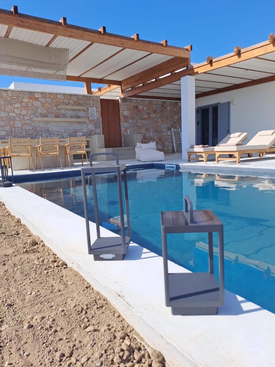 Adriana Luxury Villas Adamantas Exterior photo