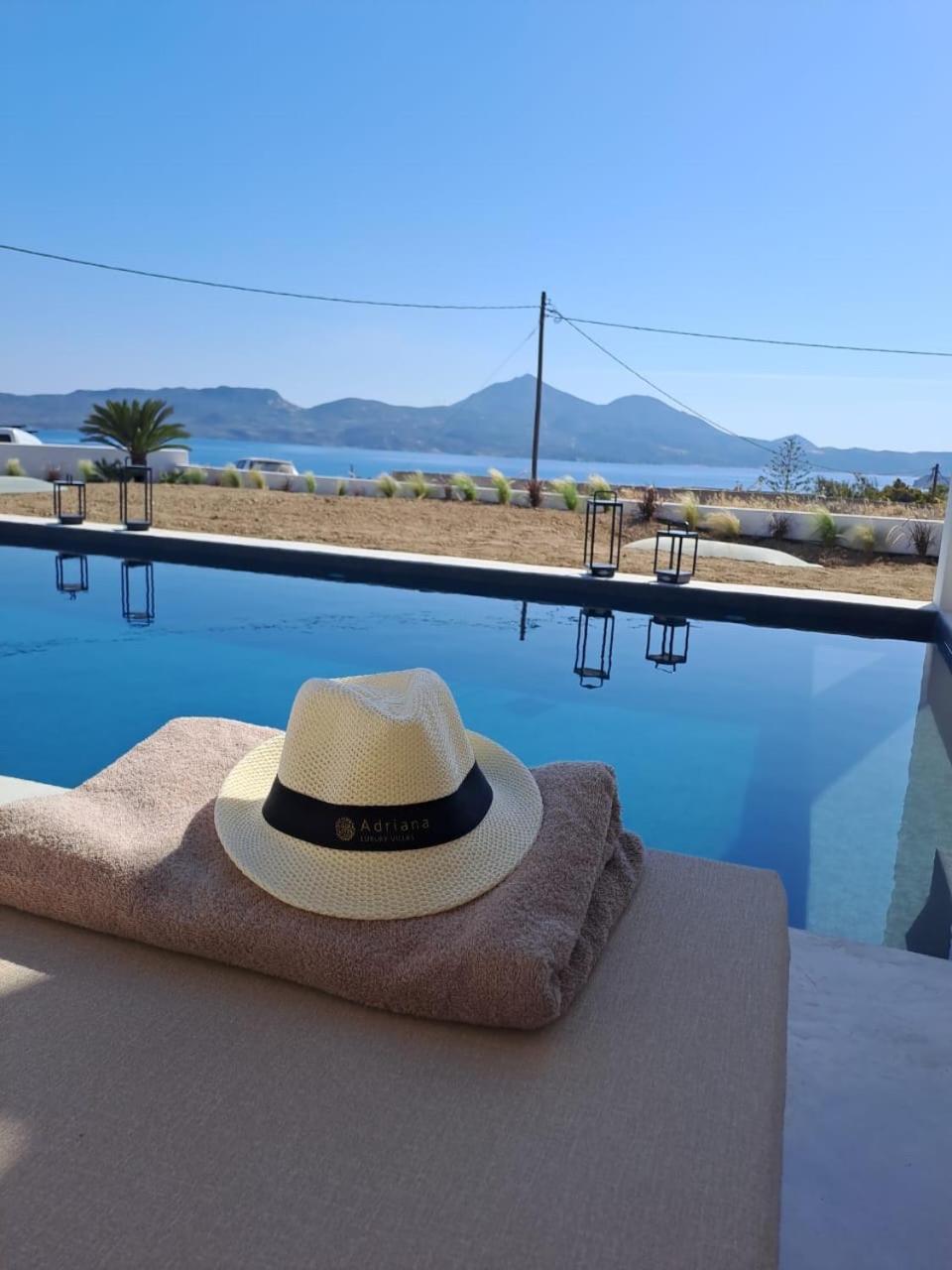 Adriana Luxury Villas Adamantas Exterior photo