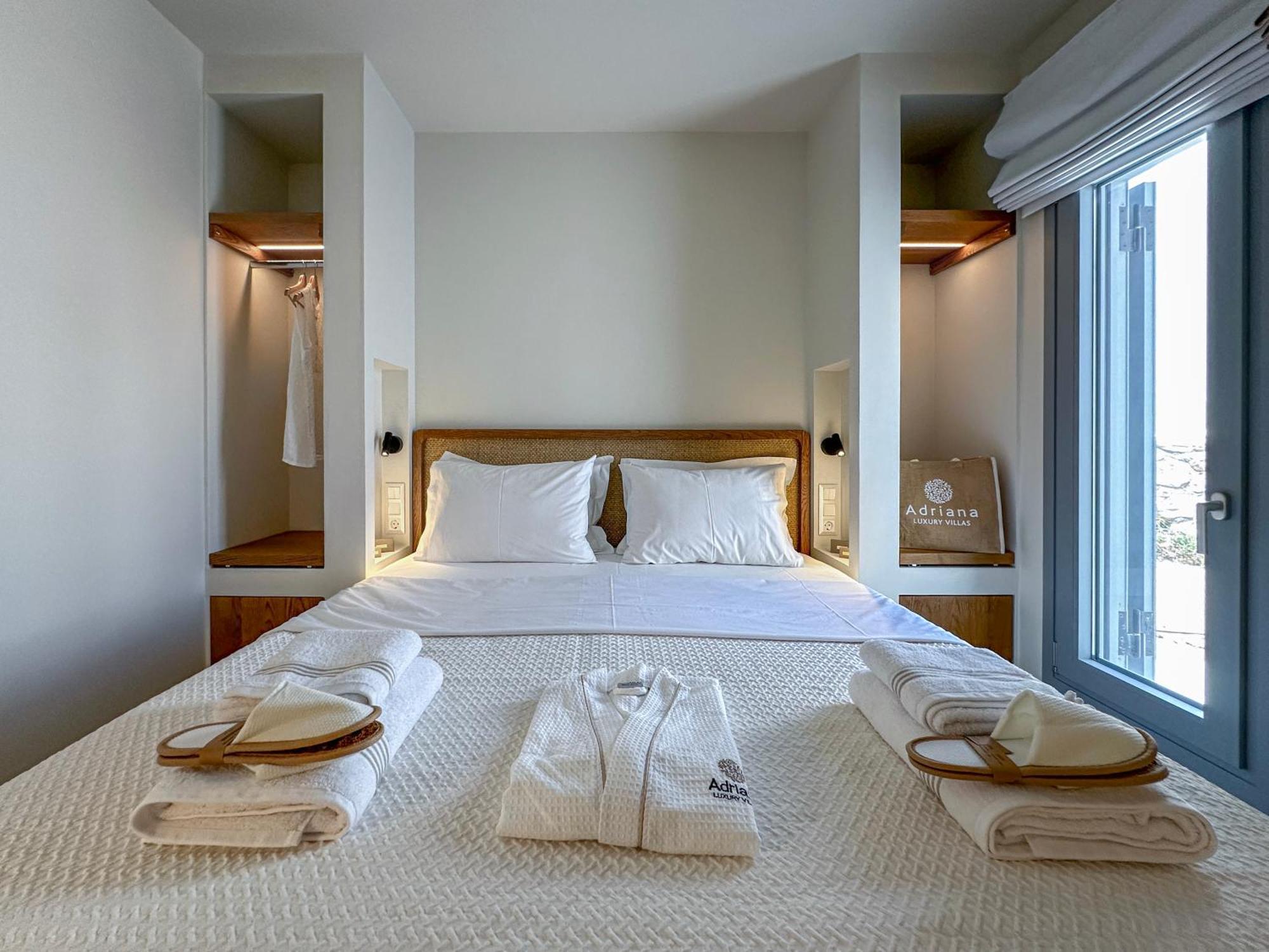 Adriana Luxury Villas Adamantas Exterior photo