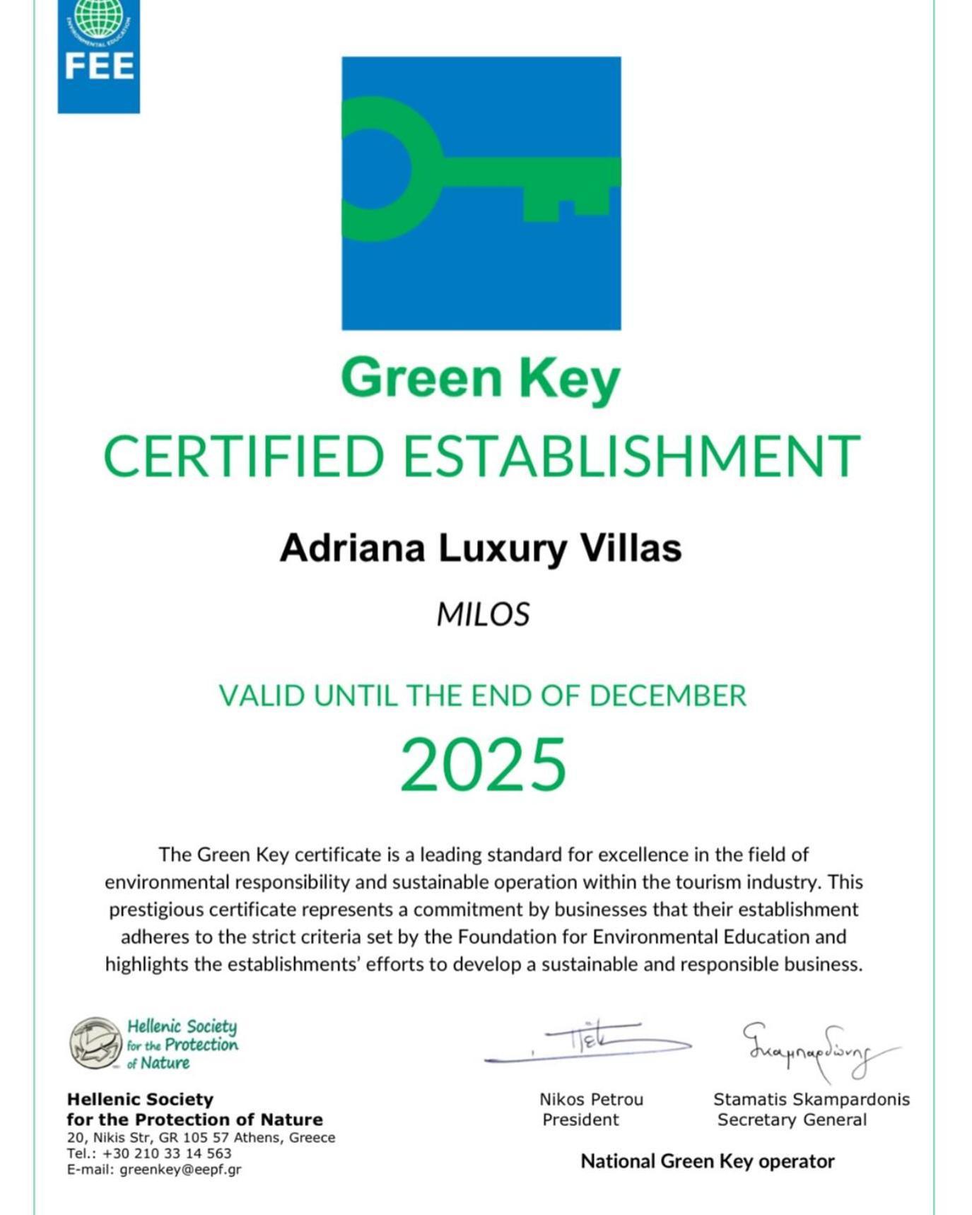 Adriana Luxury Villas Adamantas Exterior photo